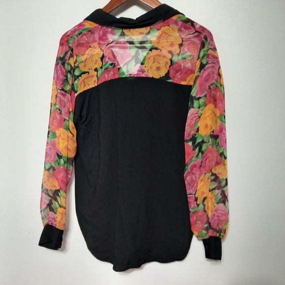 DYNA Sport VTG Long Sleeve Floral Blouse - Picture 5 of 11